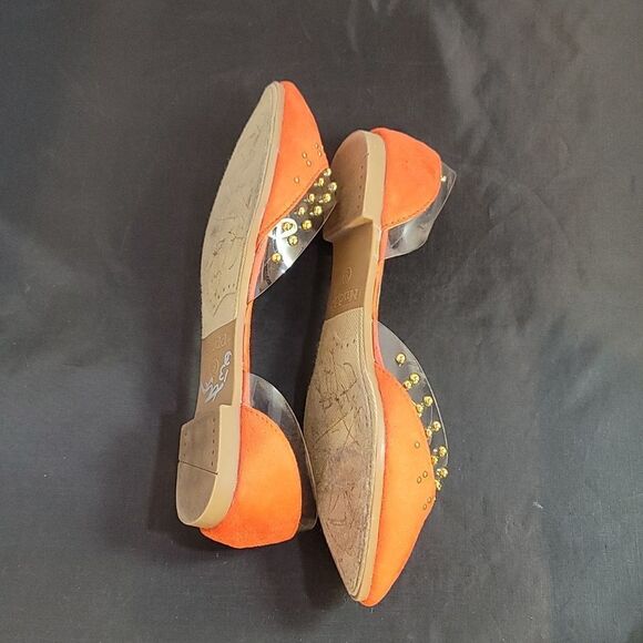 MUDD WOMEN'S SLIP-ON GOLD METALLIC BALL DESIGN EMBROIDERED SUEDE CLOSED TOE FLAT - Picture 12 of 15